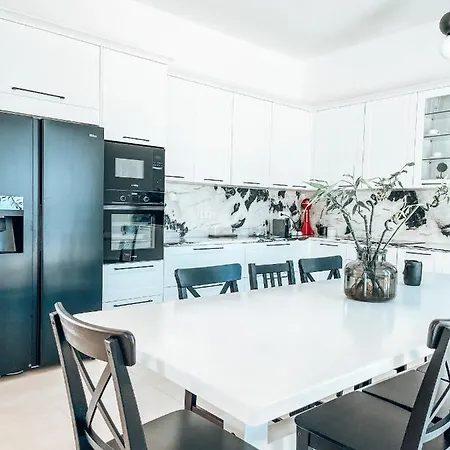 Aphrodite's Appartement